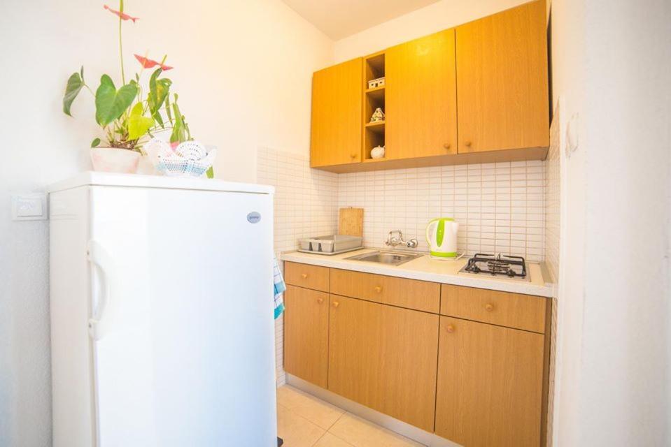 Apartmani Stipan Brela Buitenkant foto